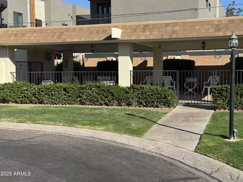 Exterior - 1651 E Borghese Pl, Phoenix, AZ 85016 photo 9 of 9