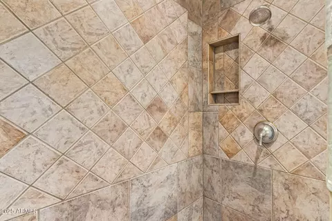 Bath - 4226 E Jojoba Rd, Phoenix, AZ 85044 photo 2 of 3