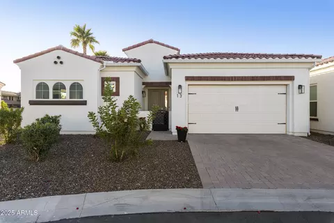 2777 W Queen Creek Rd #13, Chandler, AZ 85248