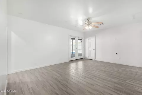 Living - 3436 E Pierce St, Phoenix, AZ 85008 photo 5 of 6