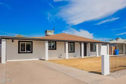 Exterior - 3436 E Pierce St, Phoenix, AZ 85008 photo 6 of 8