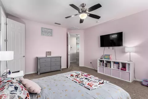 Bedroom - 3687 E Blue Spruce Ln, Gilbert, AZ 85298 photo 7 of 9