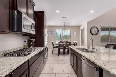 Kitchen - 3687 E Blue Spruce Ln, Gilbert, AZ 85298 photo 2 of 6