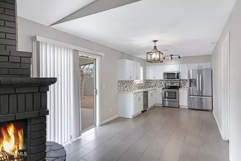 2593 E Commonwealth Cir, Chandler, AZ 85225
