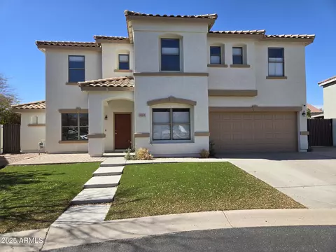 9043 E Posada Ave, Mesa, AZ 85212
