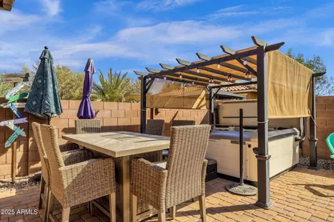 Exterior - 2463 E Stacey Rd, Gilbert, AZ 85298 photo 3 of 8