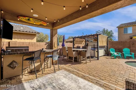 Exterior - 2463 E Stacey Rd, Gilbert, AZ 85298 photo 2 of 8