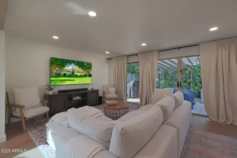 5518 E Cambridge Ave, Phoenix, AZ 85008 photo 8