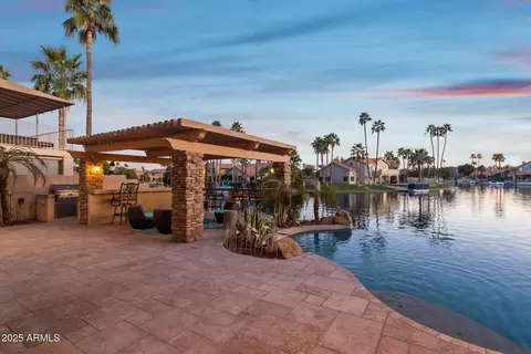 1321 W Shellfish Dr, Gilbert, AZ 85233 photo 4