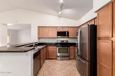 Kitchen - 4548 E Libby St, Phoenix, AZ 85032 photo 3 of 4