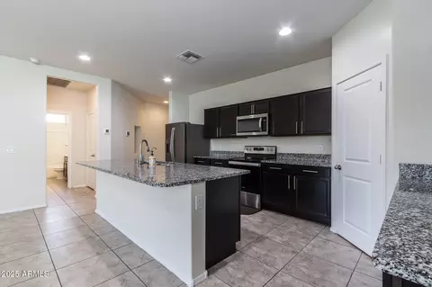 Kitchen - 3029 S 78th Dr, Phoenix, AZ 85043 photo 4 of 7