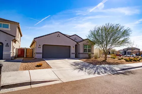 Exterior - 3029 S 78th Dr, Phoenix, AZ 85043 photo 2 of 7