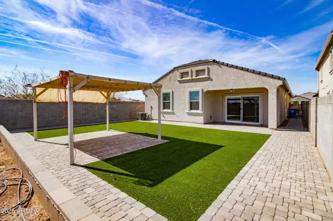 Exterior - 3029 S 78th Dr, Phoenix, AZ 85043 photo 5 of 7