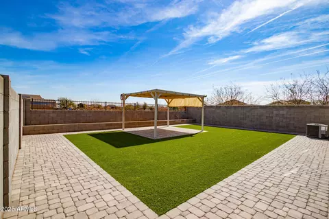 Exterior - 3029 S 78th Dr, Phoenix, AZ 85043 photo 4 of 7