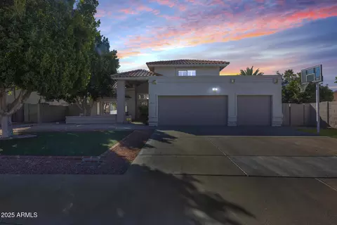5915 E Fairfield St, Mesa, AZ 85205