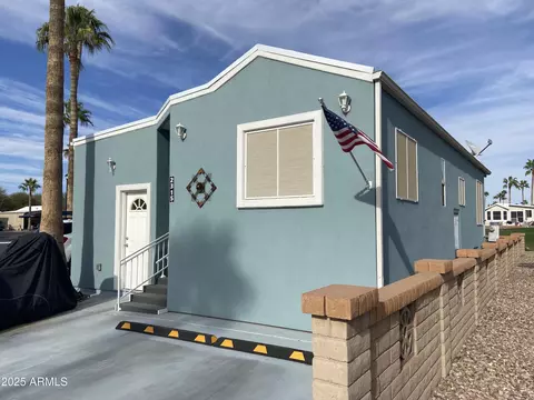 2315 S Seminole Dr, Apache Junction, AZ 85119
