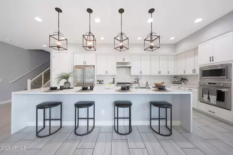 240 W Missouri Ave #13, Phoenix, AZ 85013