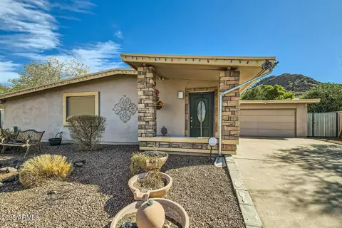 9031 N 14th St, Phoenix, AZ 85020