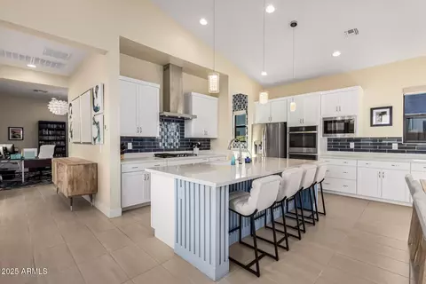 Kitchen - 834 E Kachina Trl, Phoenix, AZ 85042 photo 1 of 5