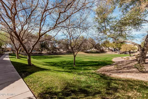 2454 E Vermont Dr, Gilbert, AZ 85295 photo 4