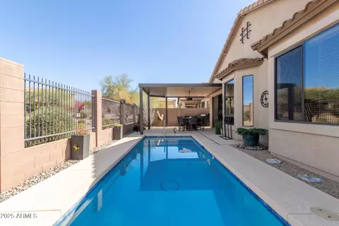 Exterior - 9260 E Greenway St, Mesa, AZ 85207 photo 4 of 5