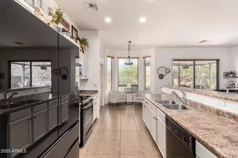 Kitchen - 9260 E Greenway St, Mesa, AZ 85207 photo 1 of 3