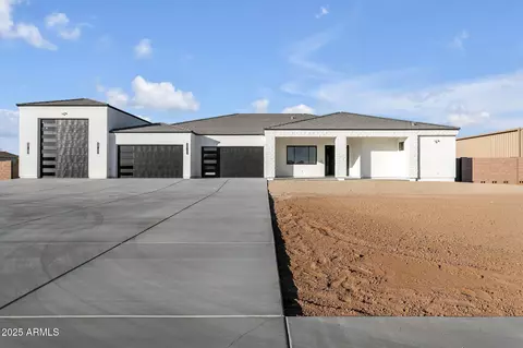 1706 E New River Rd, Phoenix, AZ 85086