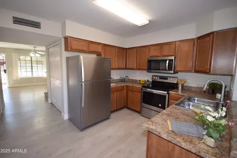 921 W University Dr #1215, Mesa, AZ 85201