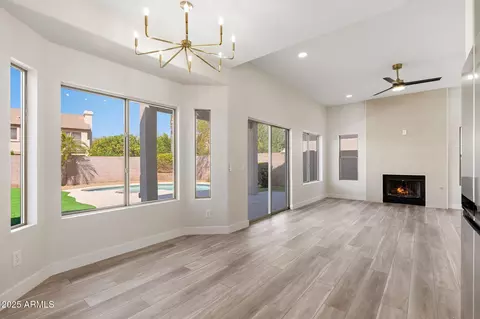 4216 E Tether Trl, Phoenix, AZ 85050 photo 7