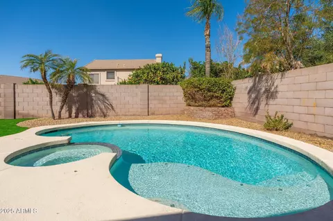 4216 E Tether Trl, Phoenix, AZ 85050 photo 35