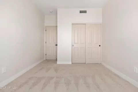 4216 E Tether Trl, Phoenix, AZ 85050 photo 25