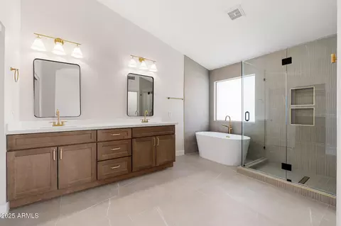 4216 E Tether Trl, Phoenix, AZ 85050 photo 18