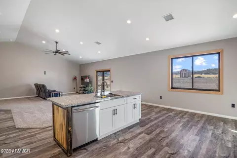 465 W 4th Ave, Eagar, AZ 85925 photo 5