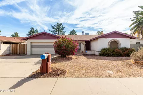 5043 W Christy Dr, Glendale, AZ 85304
