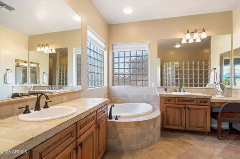 3132 E Harwell Rd, Phoenix, AZ 85042 photo 24