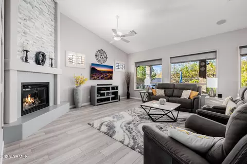 Living - 7952 E Teton Cir, Mesa, AZ 85207 photo 2 of 7