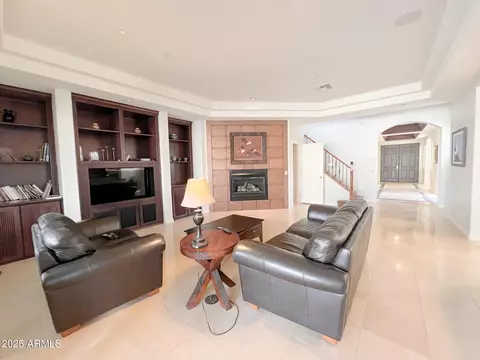 Living - 3912 E Williams Dr, Phoenix, AZ 85050 photo 4 of 4