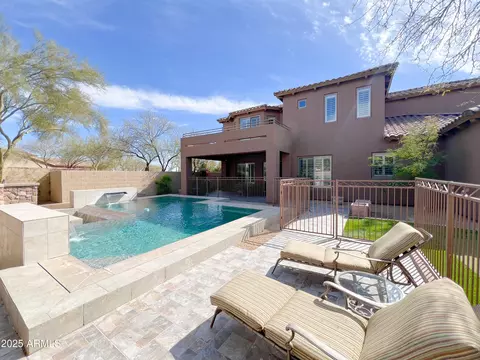 Exterior - 3912 E Williams Dr, Phoenix, AZ 85050 photo 5 of 11