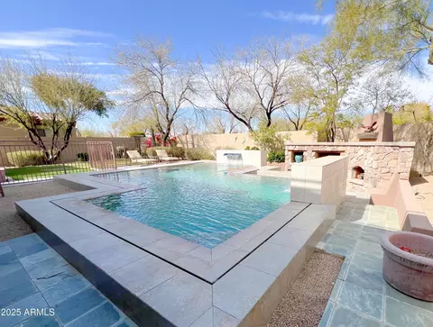3912 E Williams Dr, Phoenix, AZ 85050