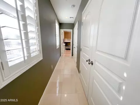 Entry Way - 3912 E Williams Dr, Phoenix, AZ 85050 photo 3 of 3