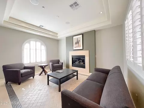 Living - 3912 E Williams Dr, Phoenix, AZ 85050 photo 2 of 4