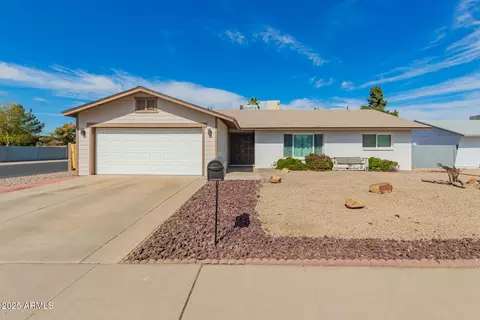 5256 W Port Au Prince Ln, Glendale, AZ 85306