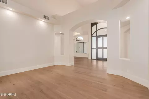 Living - 11628 S Warcloud Ct, Phoenix, AZ 85044 photo 6 of 22