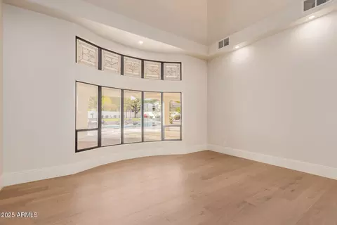 Living - 11628 S Warcloud Ct, Phoenix, AZ 85044 photo 5 of 22