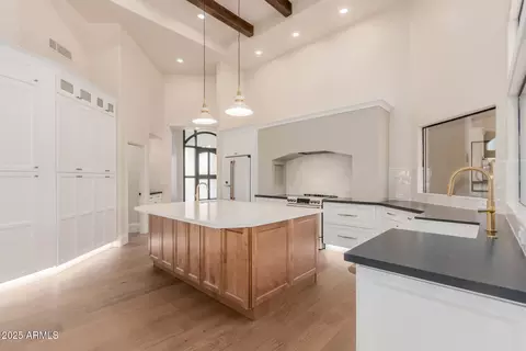 Kitchen - 11628 S Warcloud Ct, Phoenix, AZ 85044 photo 1 of 3