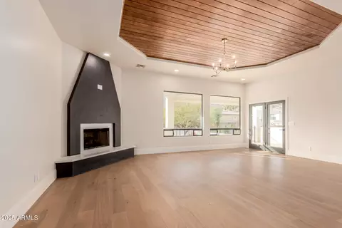 Living - 11628 S Warcloud Ct, Phoenix, AZ 85044 photo 15 of 22