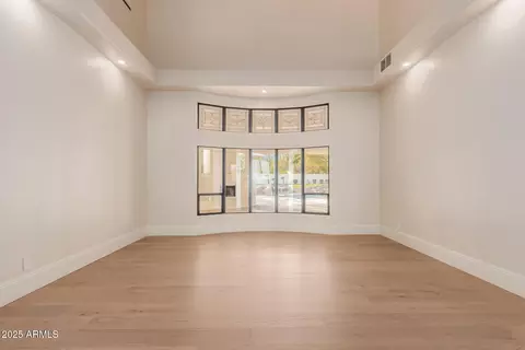 Living - 11628 S Warcloud Ct, Phoenix, AZ 85044 photo 4 of 22
