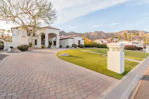 Exterior - 11628 S Warcloud Ct, Phoenix, AZ 85044 photo 6 of 21
