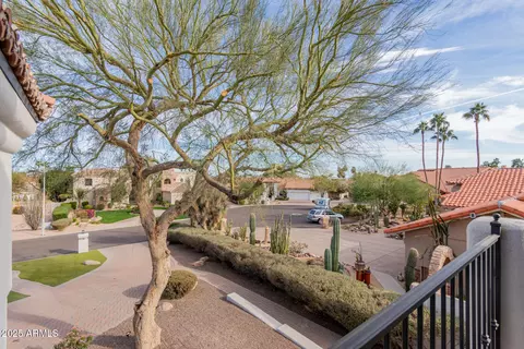 Exterior - 11628 S Warcloud Ct, Phoenix, AZ 85044 photo 10 of 21