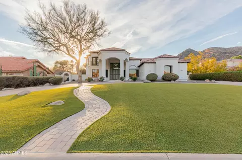 11628 S Warcloud Ct, Phoenix, AZ 85044